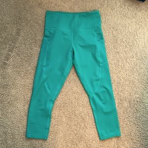 Zyia crop pocket light and tights